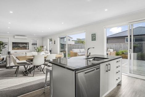 Photo of property in 12 Poulson Grove, Trentham, Upper Hutt, 5018