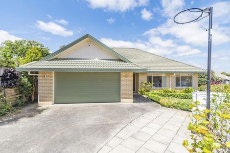 Photo of property in 2/12 Pat O'connor Place, Manurewa, Auckland, 2105