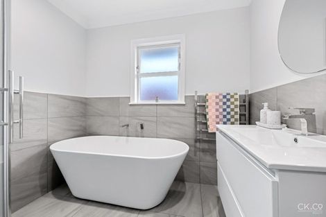 Photo of property in 5 Chilton Grove, Hutt Central, Lower Hutt, 5010