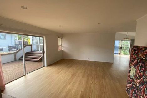 Photo of property in 29 Ayton Drive, Totara Vale, Auckland, 0629