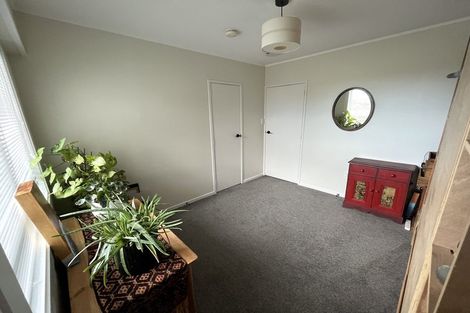Photo of property in 1 Pleasant Road, Glen Eden, Auckland, 0602