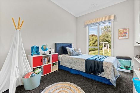 Photo of property in 81c Reading Street, Greytown, 5712