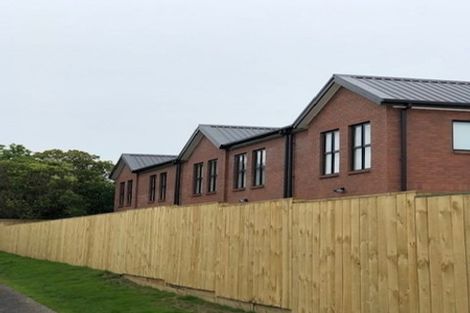 Photo of property in 4/9 Marlene Avenue, Te Atatu South, Auckland, 0610