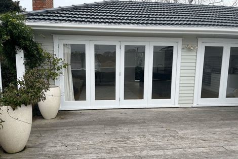 Photo of property in 112 Lake Road, Belmont, Auckland, 0622