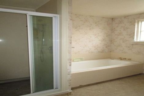 Photo of property in 10 Dunrobin Place, Avonhead, Christchurch, 8042