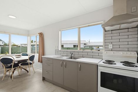 Photo of property in 1308 Jellicoe Street, Mayfair, Hastings, 4122