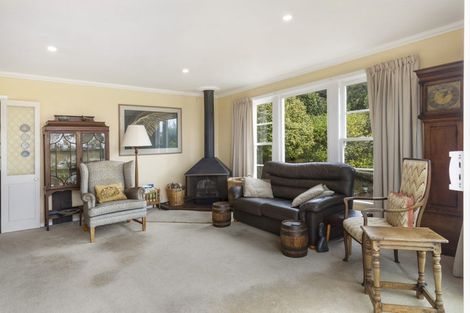 Photo of property in 5 Fettes Crescent, Seatoun, Wellington, 6022