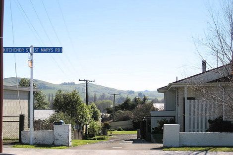 Photo of property in 18 Saint Marys Road, Waipukurau, 4200