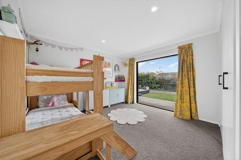 Photo of property in 86 New York Street, Martinborough, 5711