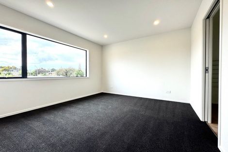 Photo of property in 22 Royton Avenue, Mangere East, Auckland, 2024