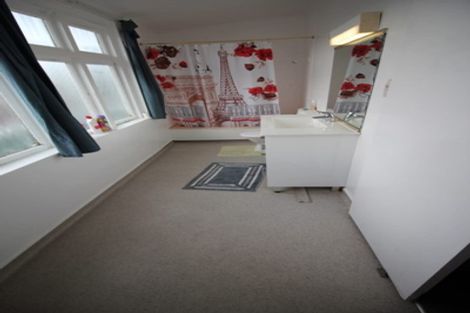 Photo of property in Carillion/the Knoll, 33 Thompson Street, Mount Cook, Wellington, 6011