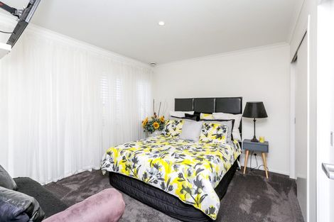 Photo of property in 3 Keene Drive, Bell Block, New Plymouth, 4312