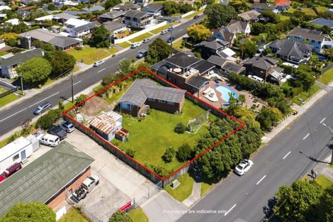 Photo of property in 21 Knights Road, Rothesay Bay, Auckland, 0630