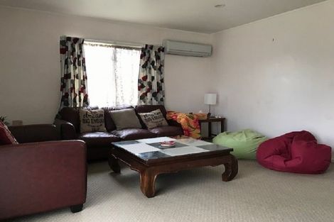 Photo of property in 3/28 Kelvin Road, Papakura, 2110