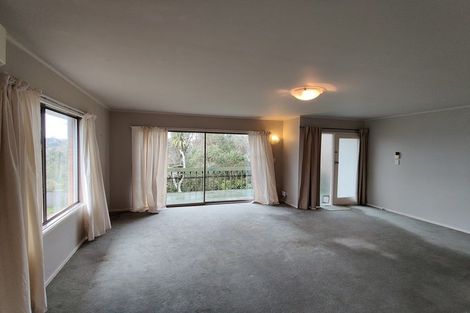 Photo of property in 2/19a Verran Road, Birkenhead, Auckland, 0626