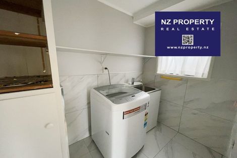 Photo of property in 15 Doone Place, Massey, Auckland, 0614