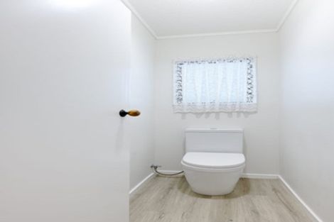 Photo of property in 2/23 Septimus Place, Henderson, Auckland, 0612