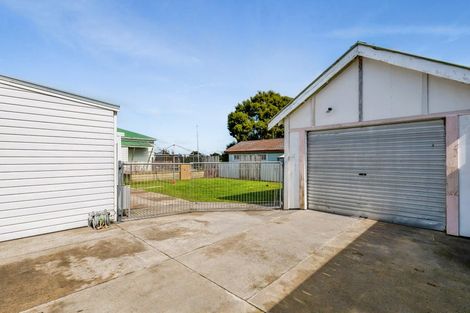 Photo of property in 15 York Street, Eltham, 4322