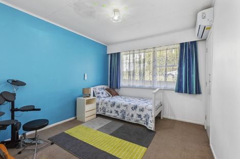 Photo of property in 35 Dalton Grove, Stokes Valley, Lower Hutt, 5019