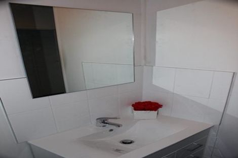 Photo of property in 2/23 Tahi Terrace, Glen Eden, Auckland, 0602