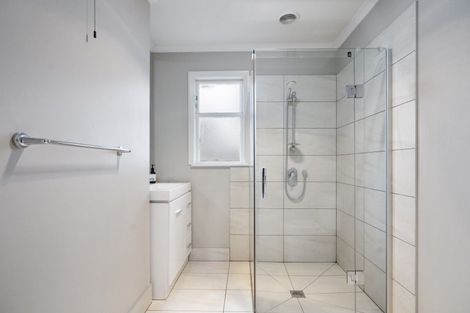 Photo of property in 2 Glasgow Street, Takaro, Palmerston North, 4412