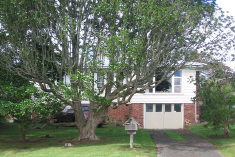 Photo of property in 27 Lavelle Road, Henderson, Auckland, 0612