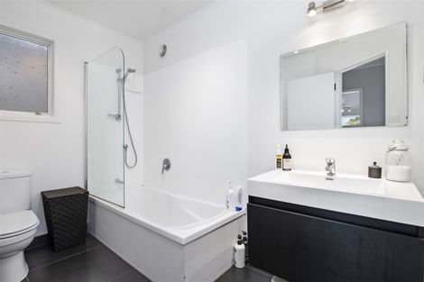 Photo of property in 28 Notre Dame Court, Pukekohe, 2120