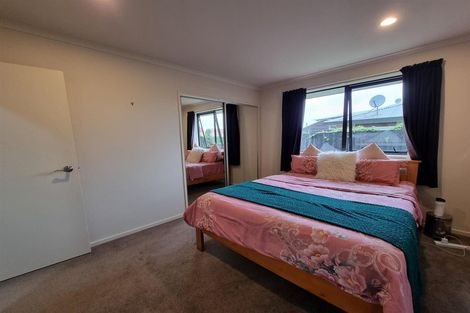 Photo of property in 23a Kelvin Road, Papakura, 2110