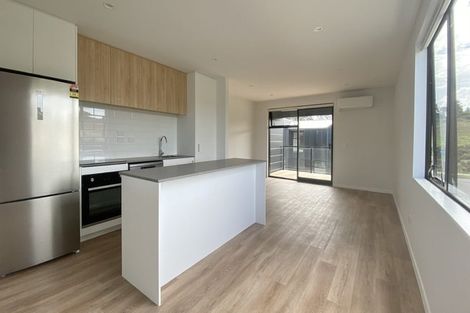 Photo of property in 93 Papatupu Way, Kumeu, 0810