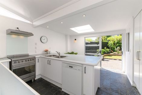 Photo of property in 3/38 William Souter Street, Forrest Hill, Auckland, 0620