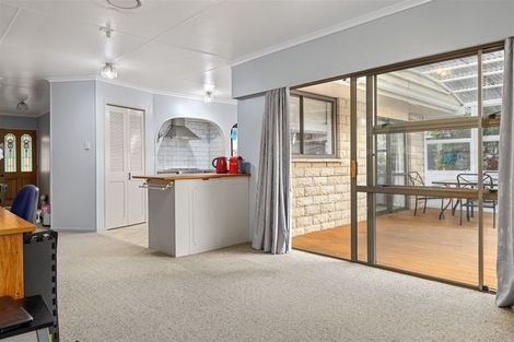 Photo of property in 32 Gordon Street, Woodville, 4920