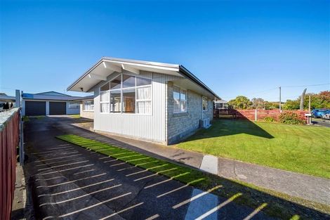 Photo of property in 10 Davidson Street, Hawera, 4610