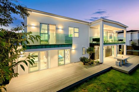 Photo of property in 26 Remuremu Street, Long Bay, Auckland, 0630