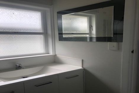 Photo of property in 33 Friedlanders Road, Manurewa, Auckland, 2102