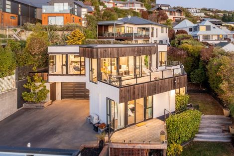 Photo of property in 8 Lookaway Place, Huntsbury, Christchurch, 8022