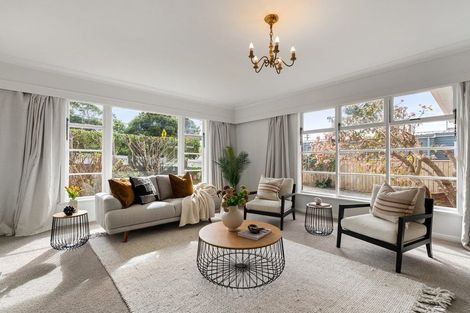 Photo of property in 169 Karori Road, Karori, Wellington, 6012