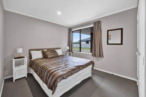 Photo of property in 12 Mercade Close, Stratford, 4332