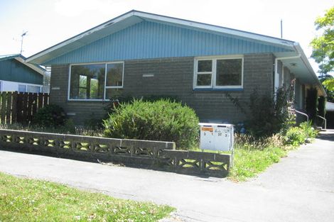 Photo of property in 37 Lochee Road, Upper Riccarton, Christchurch, 8041