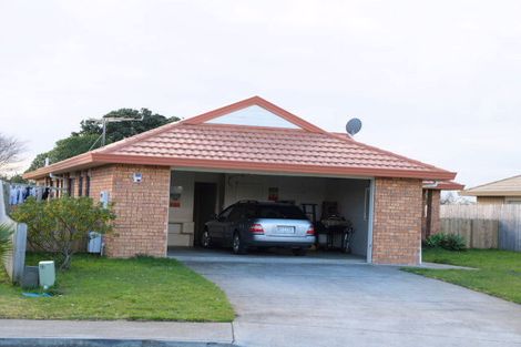 Photo of property in 14 Parkstone Place, Favona, Auckland, 2024