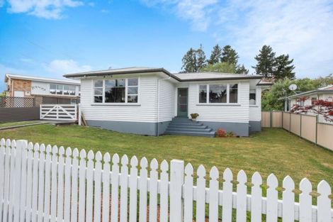 Photo of property in 82 Urlich Avenue, Melville, Hamilton, 3206