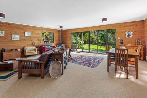 Photo of property in 12 Willow Lane, Maungaturoto, 0588