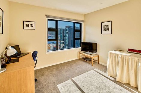 Photo of property in Endeavour Apartments, 125u3 Thorndon Quay, Pipitea, Wellington, 6011