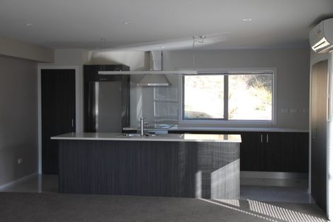 Photo of property in 61u6 Black Rock Road, Newlands, Wellington, 6037