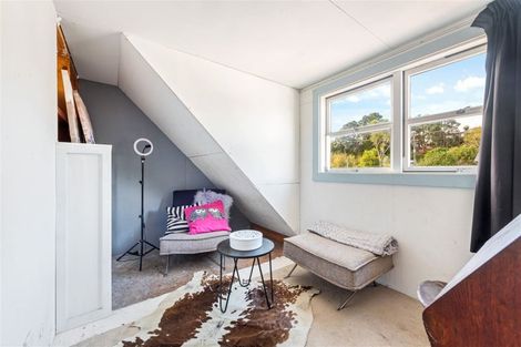 Photo of property in 10 Grendon Road, Titirangi, Auckland, 0604