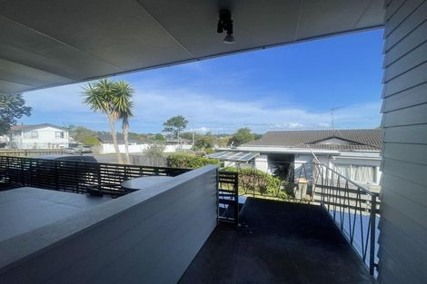 Photo of property in 49 Walworth Avenue, Pakuranga Heights, Auckland, 2010