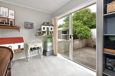 Photo of property in 2/11 Milton Road, Orewa, 0931