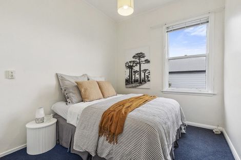 Photo of property in 10 Park Street, Thorndon, Wellington, 6011