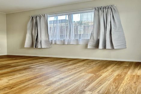 Photo of property in 13 Balloch Street, Randwick Park, Auckland, 2105