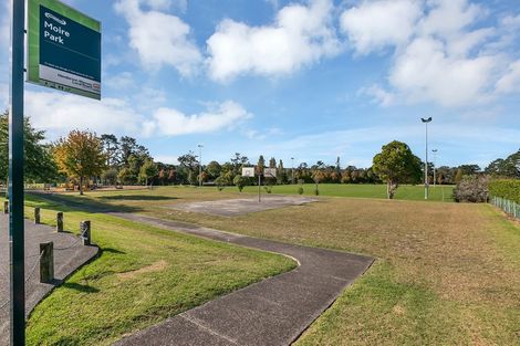 Photo of property in 11 Hassan Drive, Massey, Auckland, 0614