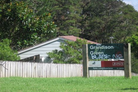 Photo of property in 20 Grandison Crescent, New Lynn, Auckland, 0600